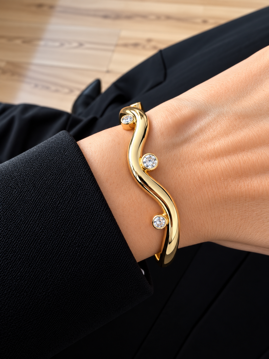 Wavy Stones Bangle