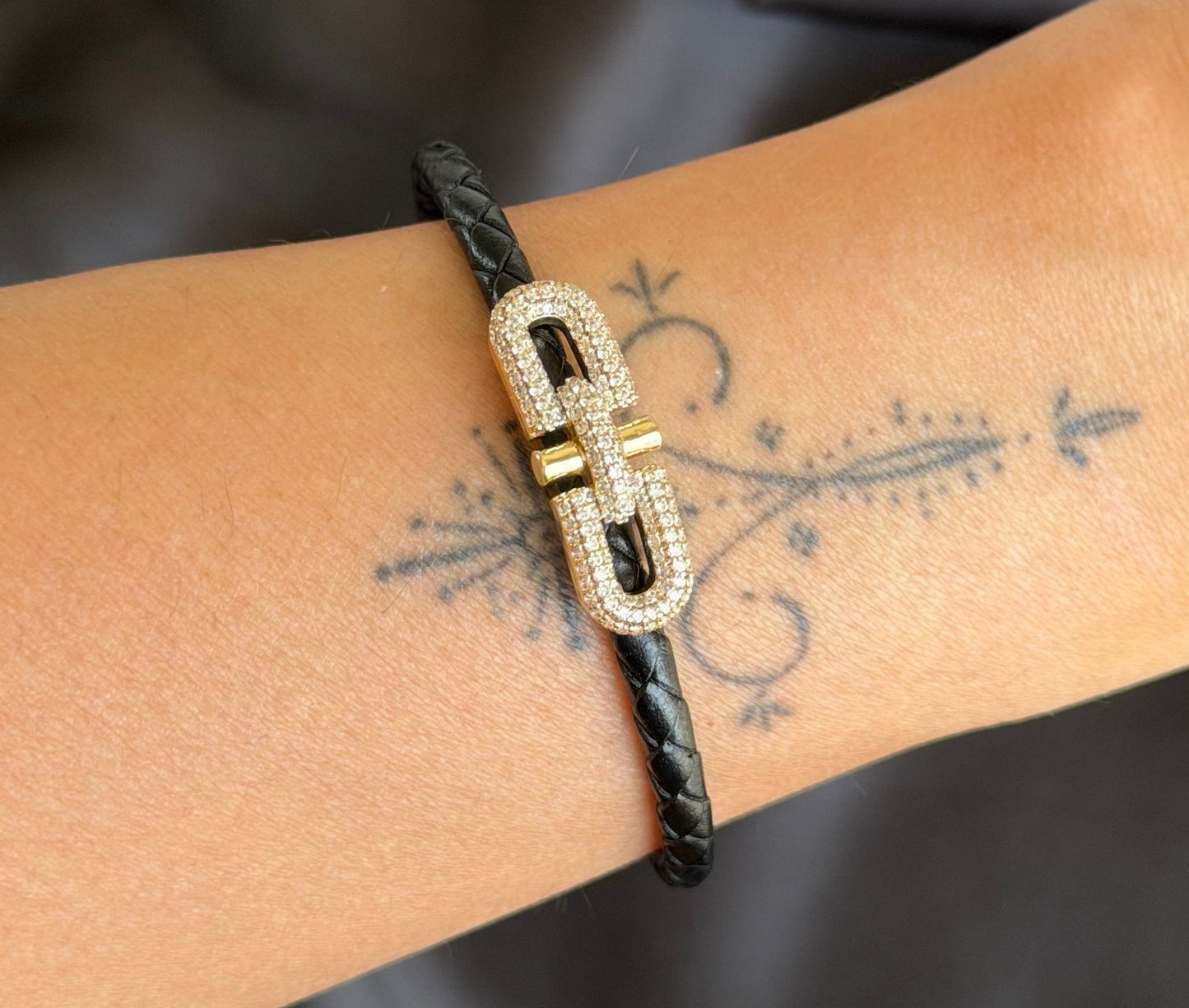 Leather Bangle 01