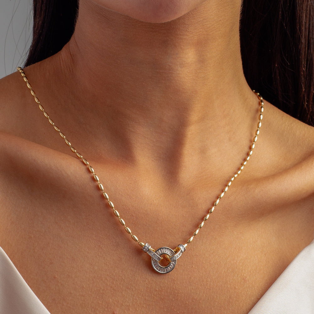 Front Locket Necklace (Circle)