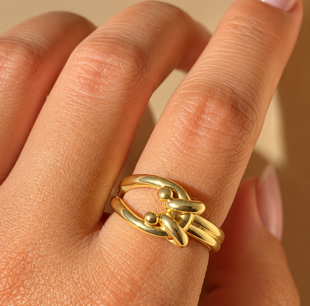 Knot Ring