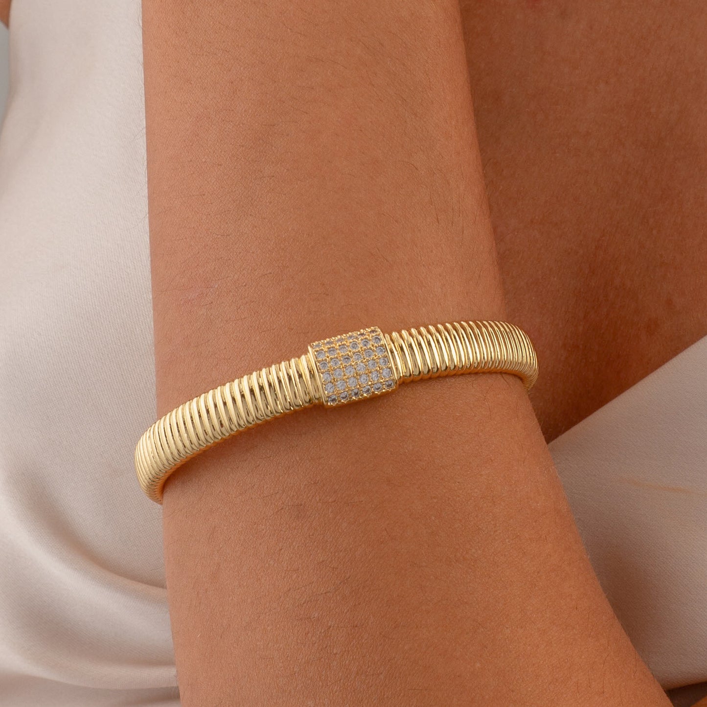 Middle (FLAT) Stone Bangle