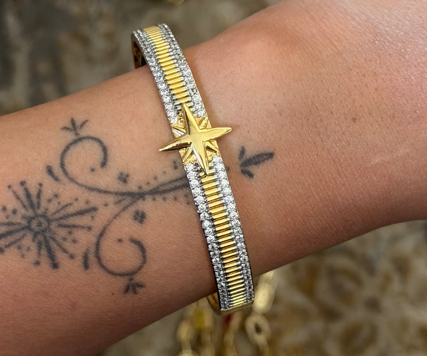 North Star Patterend Bangle