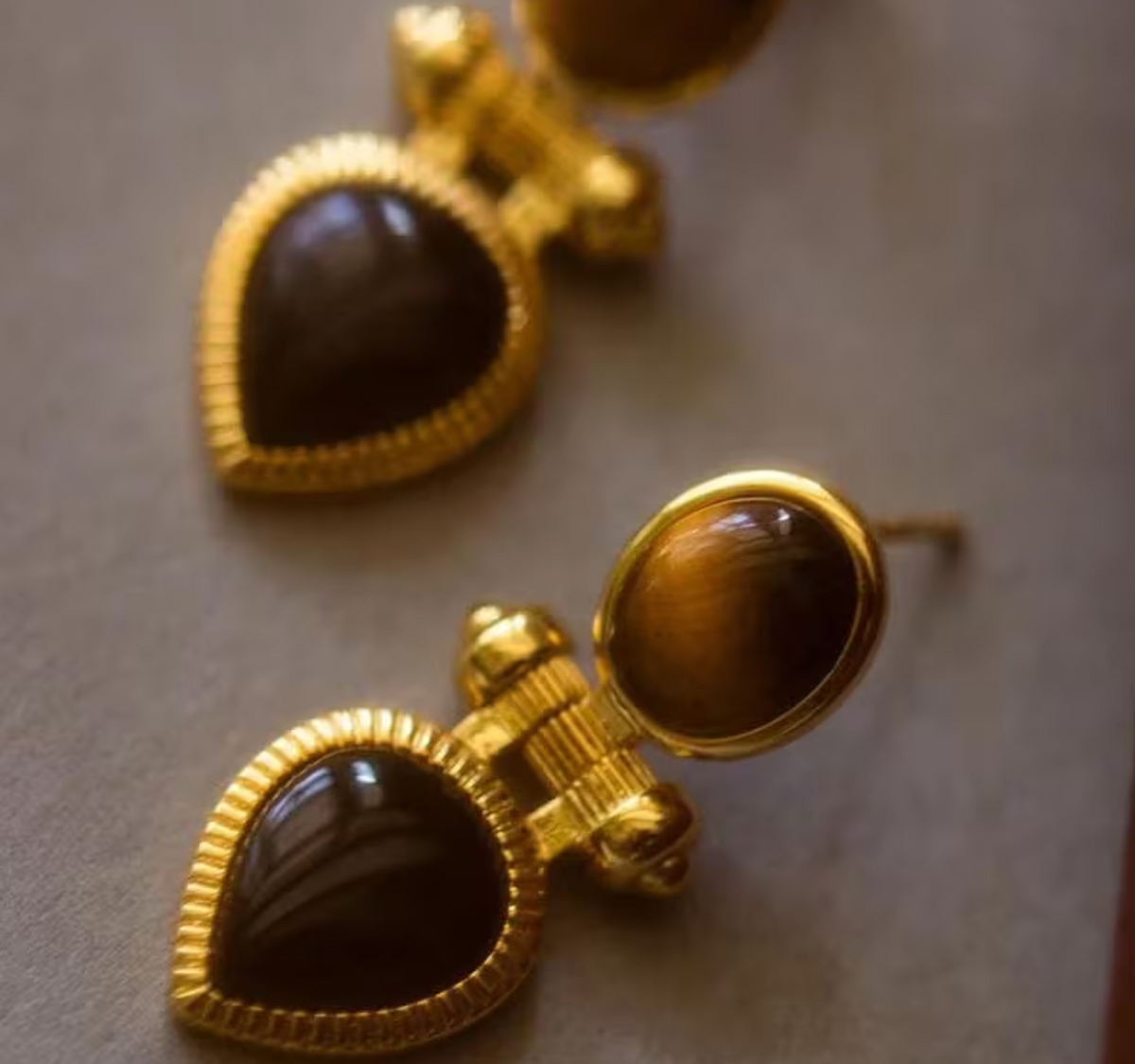 Agate Vintage Earring