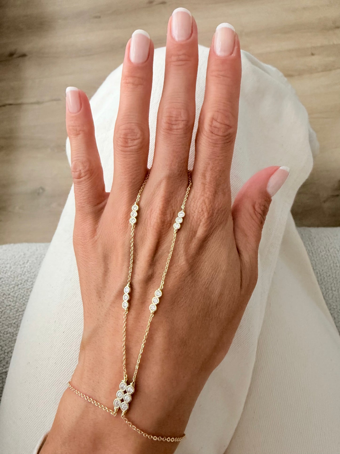 Hand Chain - 36