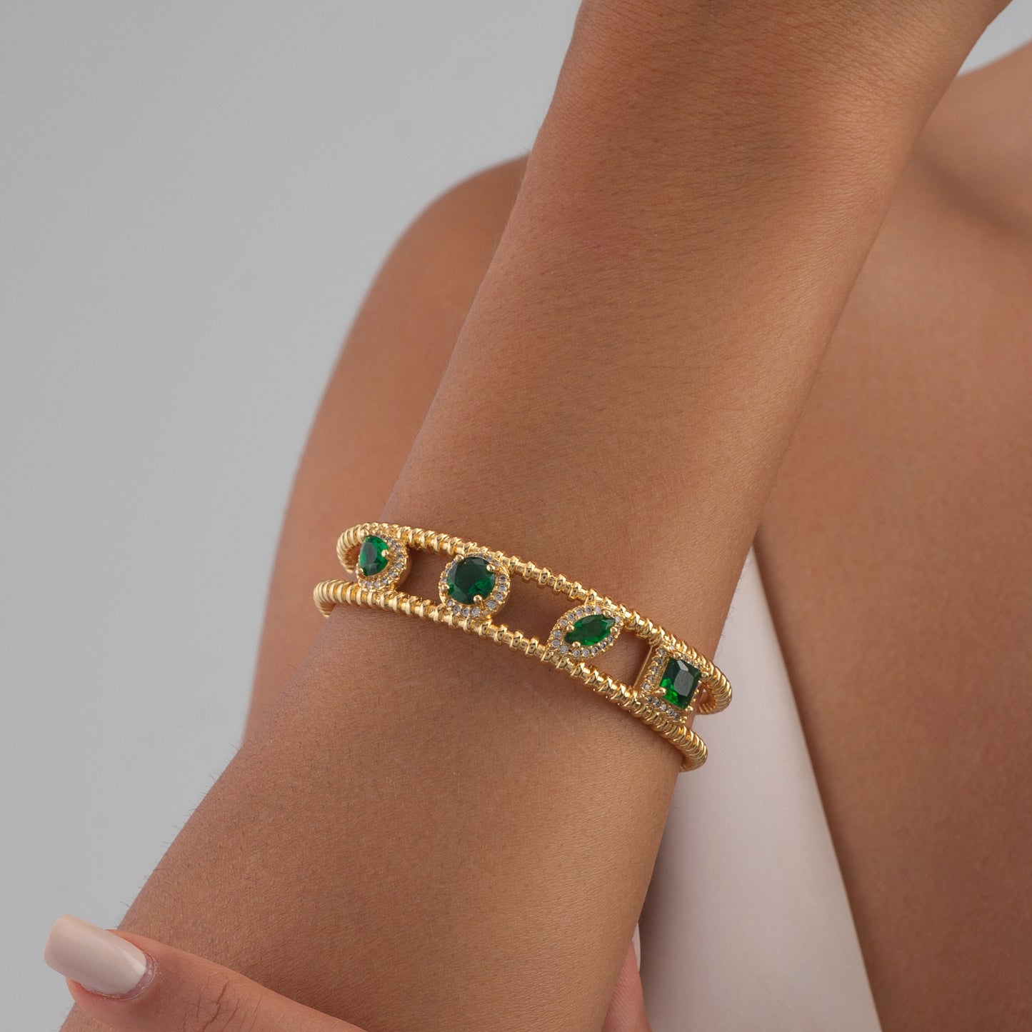 Pavé Stones Bubble Bangle