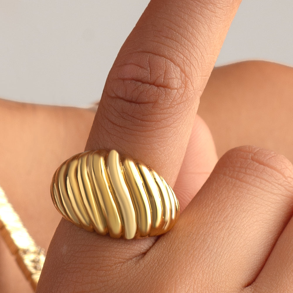 Bombé Dome Ring