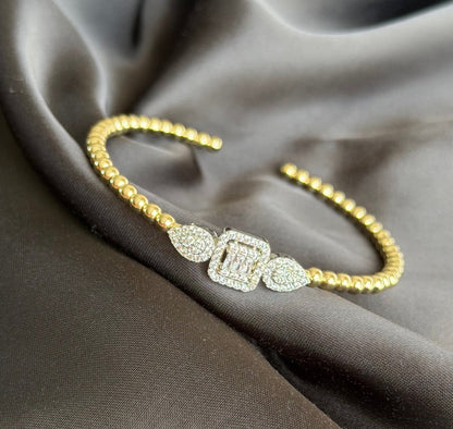Pavé Centred Bangle