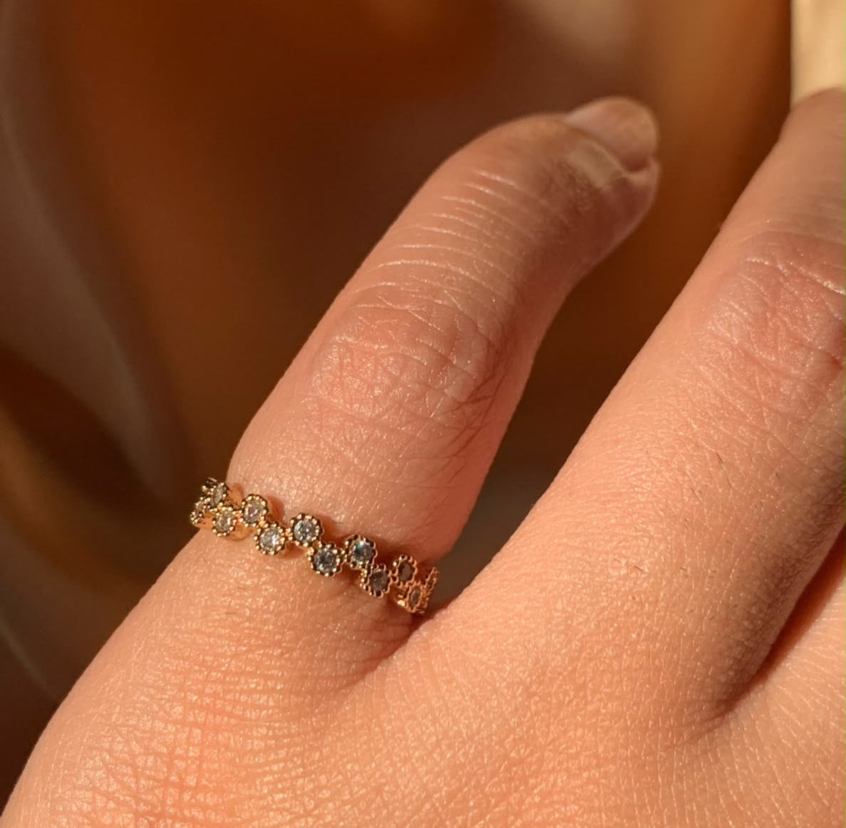 Dainty band