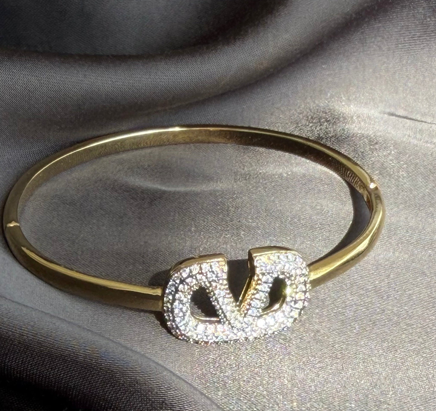 Valentino Bangle