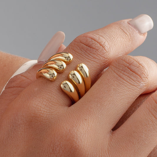 The Bold Claw Ring