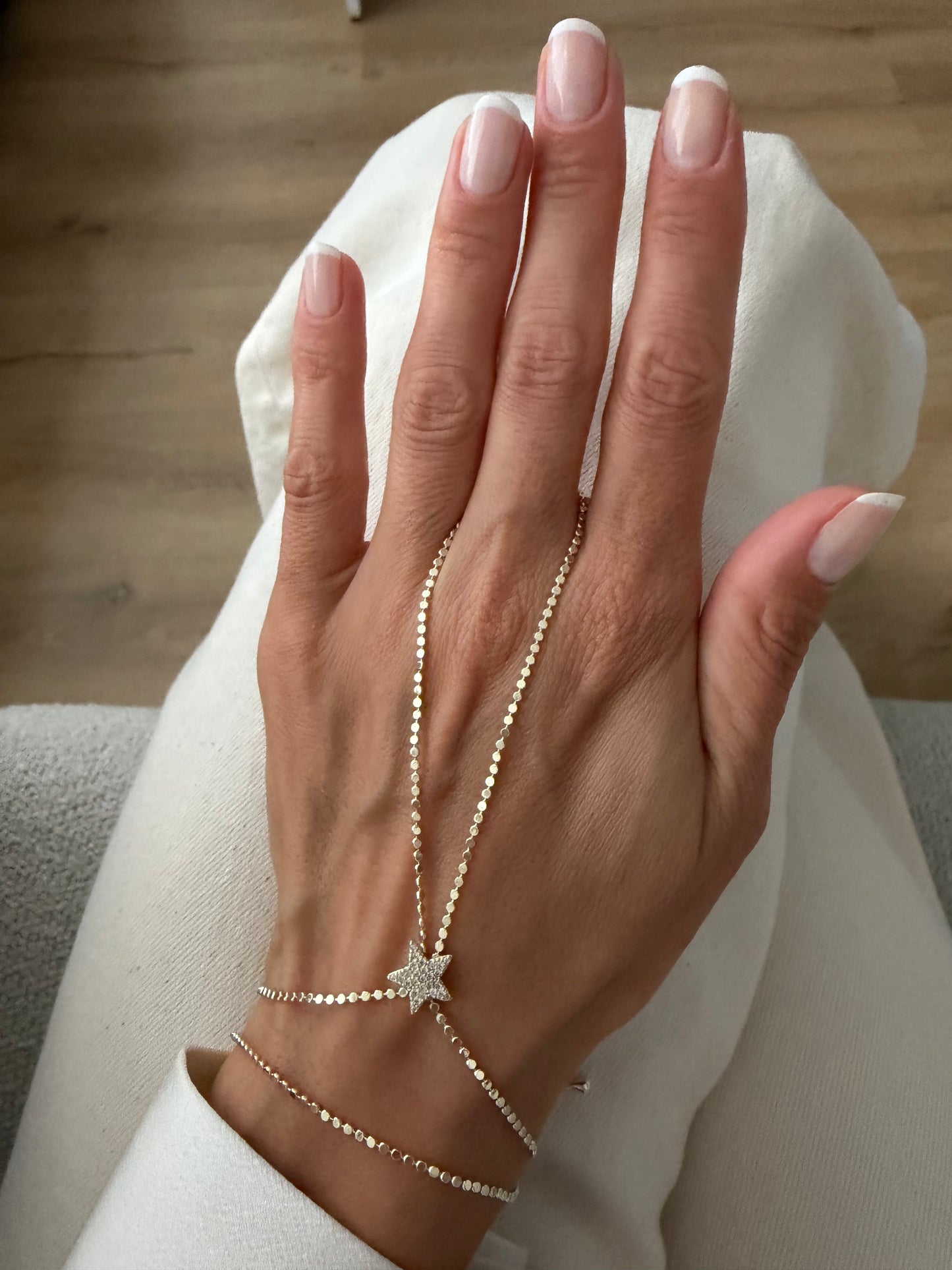 Hand Chain - 25
