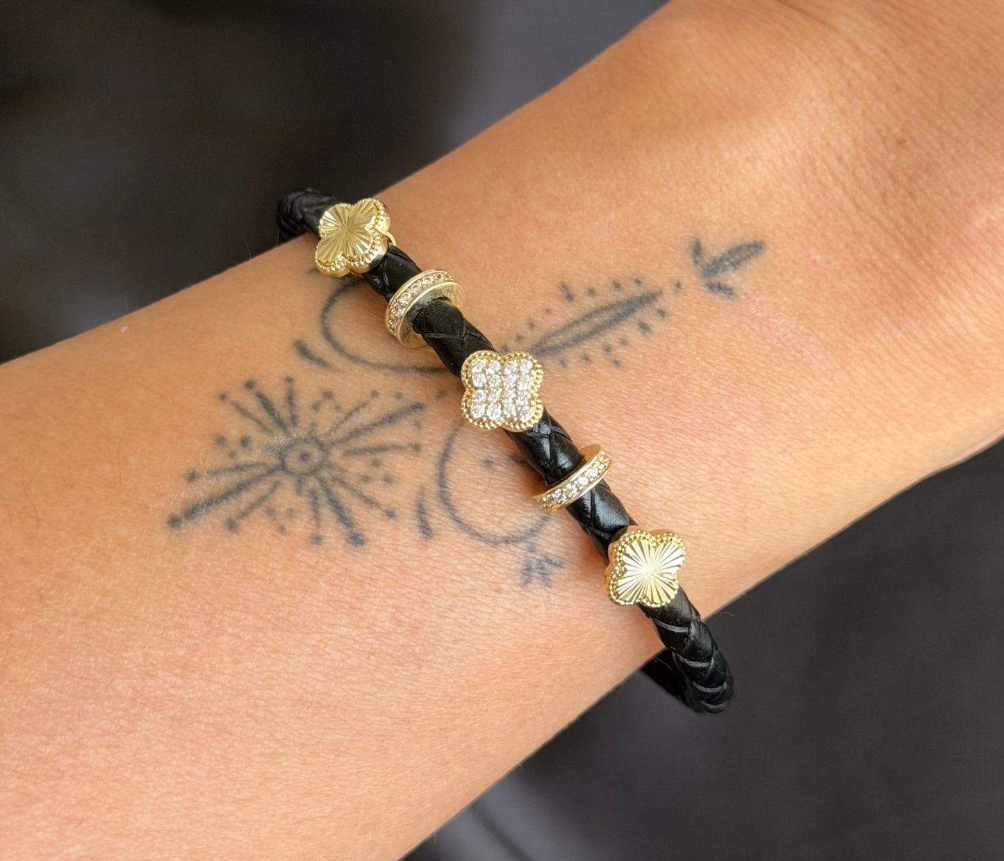 Leather Bangle 02