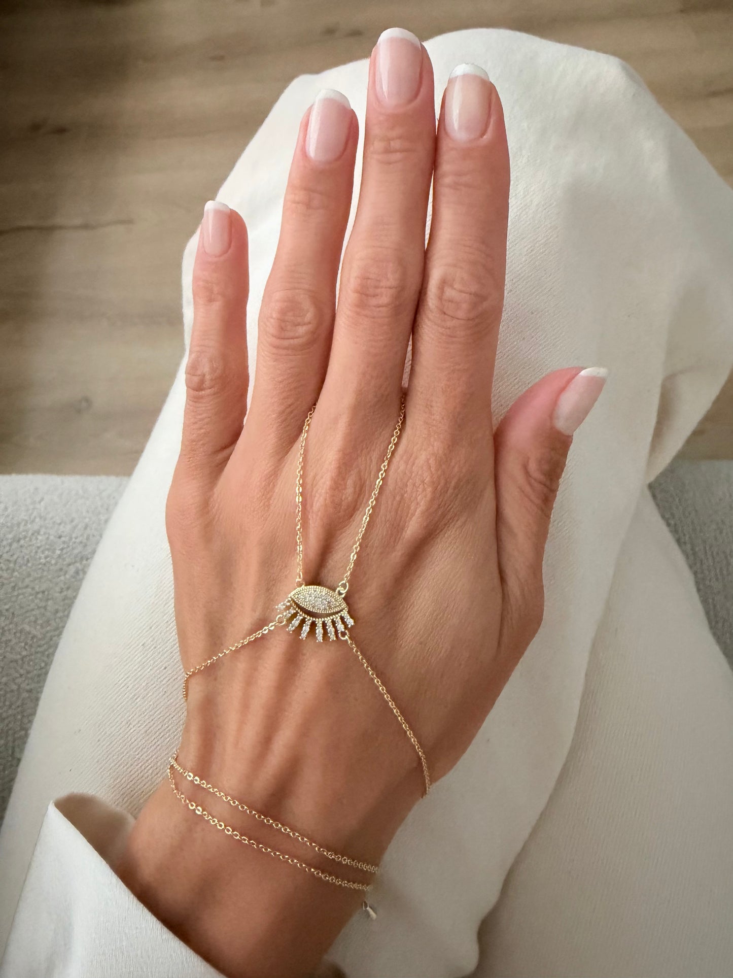 Hand Chain - 43