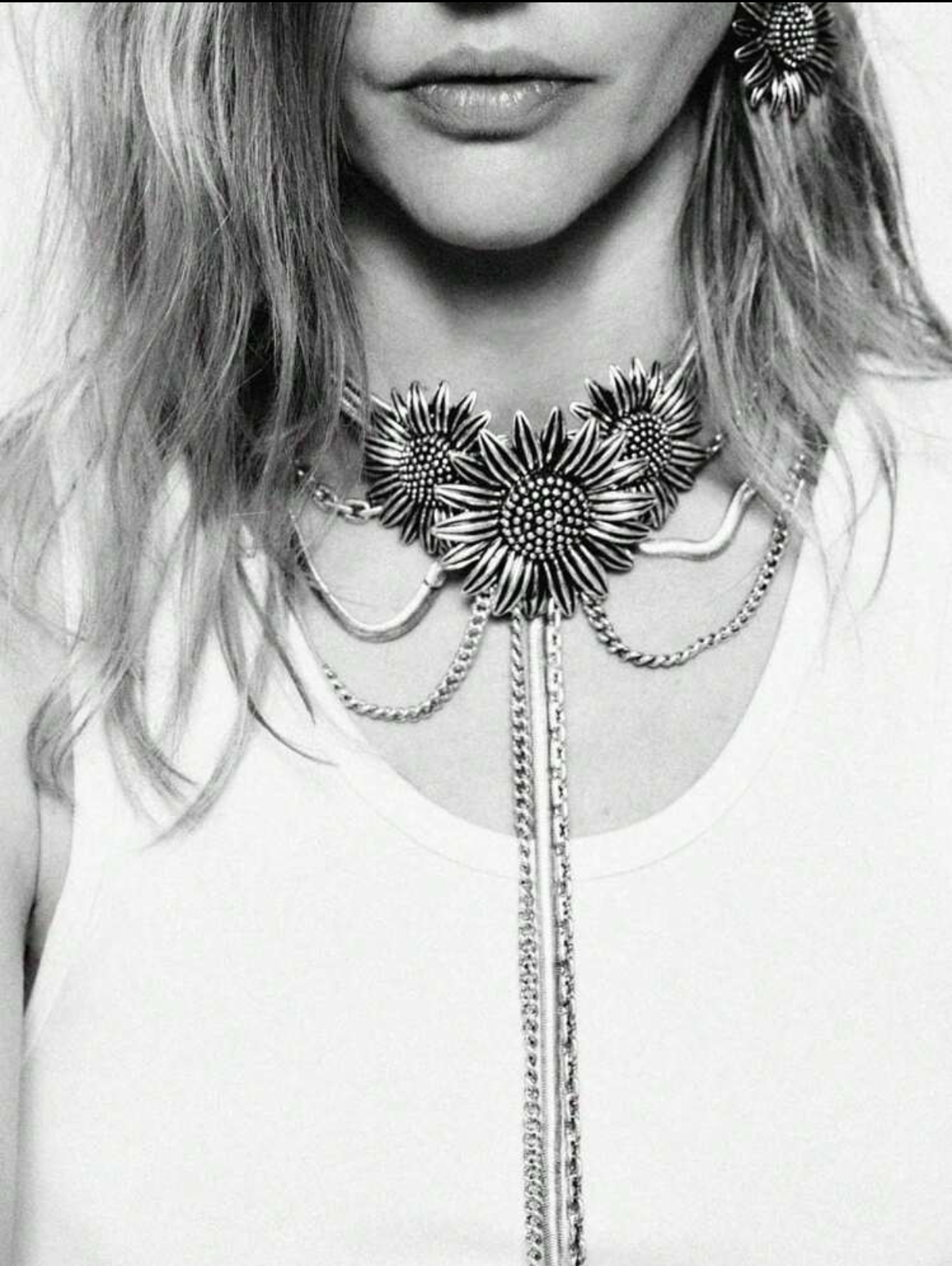 The Floral Long Tassel Necklace