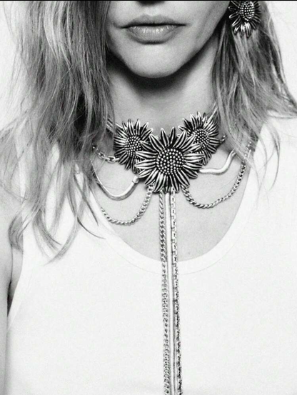 The Floral Long Tassel Necklace