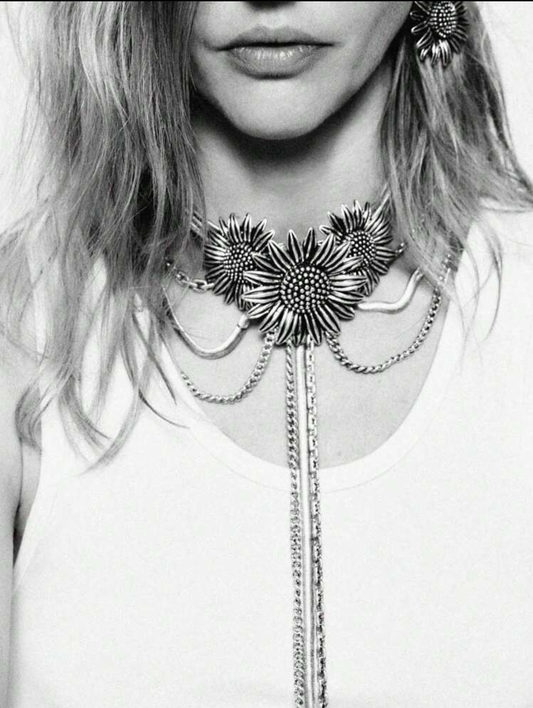 The Floral Long Tassel Necklace
