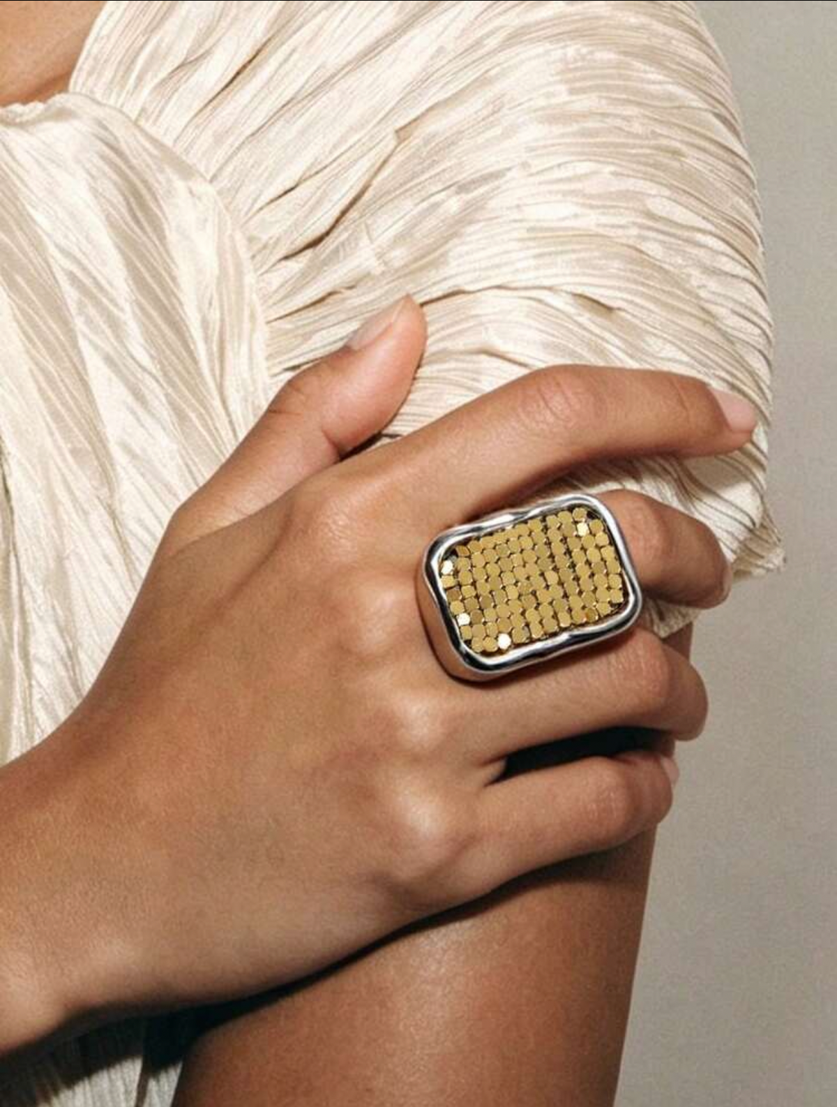 The Shimmery Ring