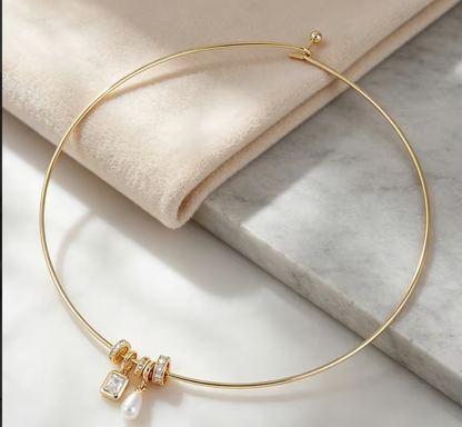 Hallo Charms Choker