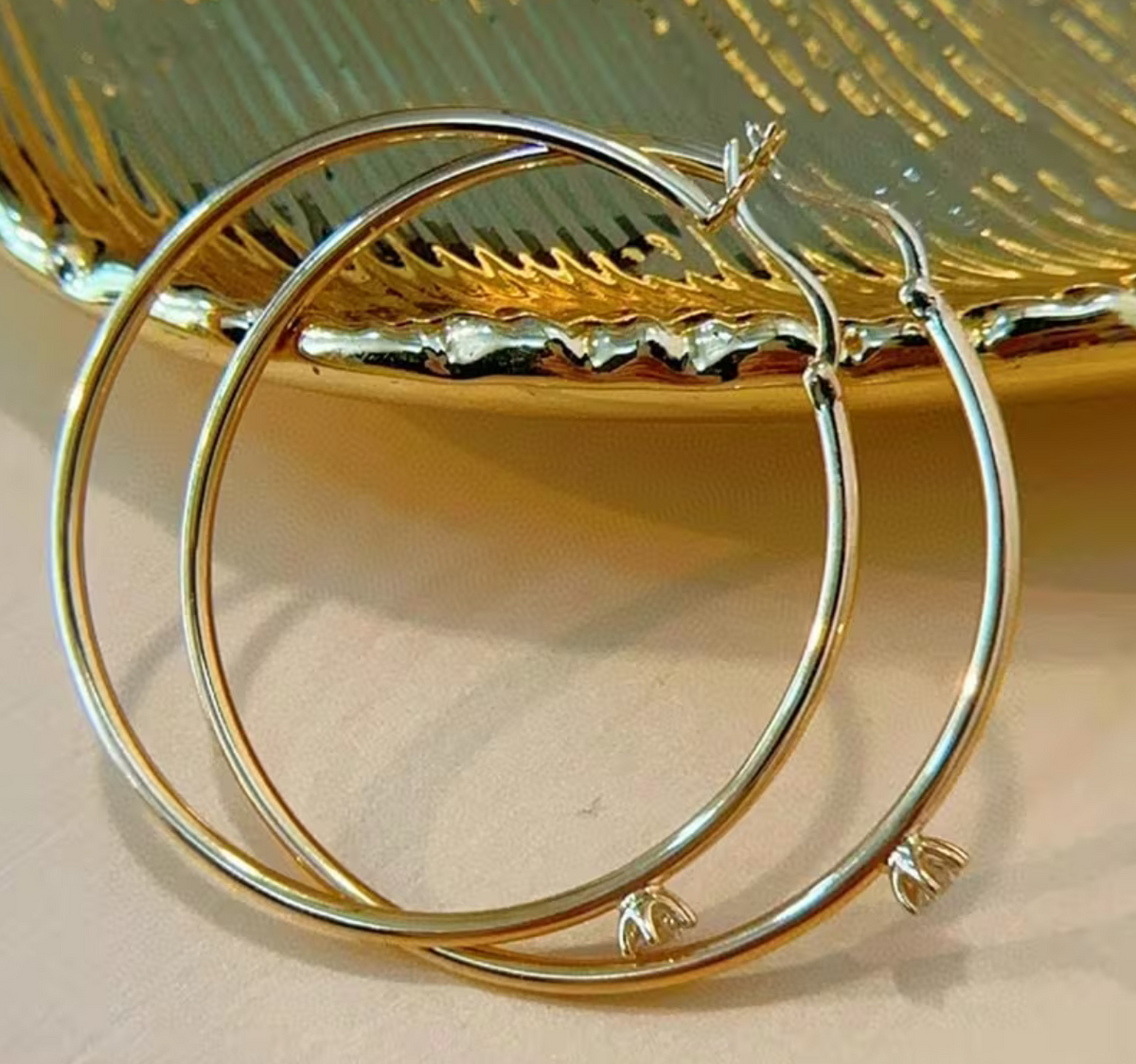 Middle Stone Hoops