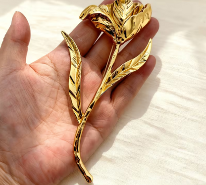 The Jumbo Rose Brooch