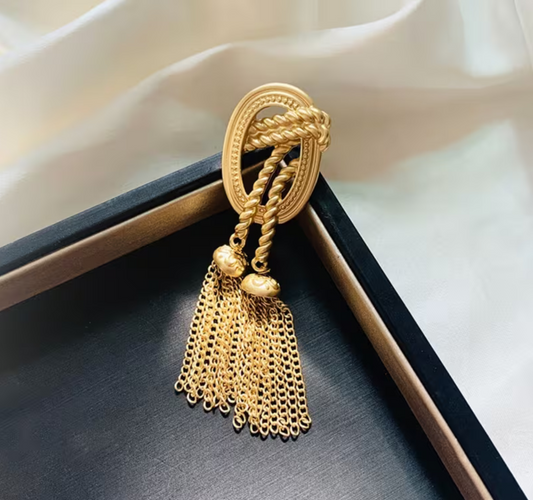 The Knot Tassel Brooch