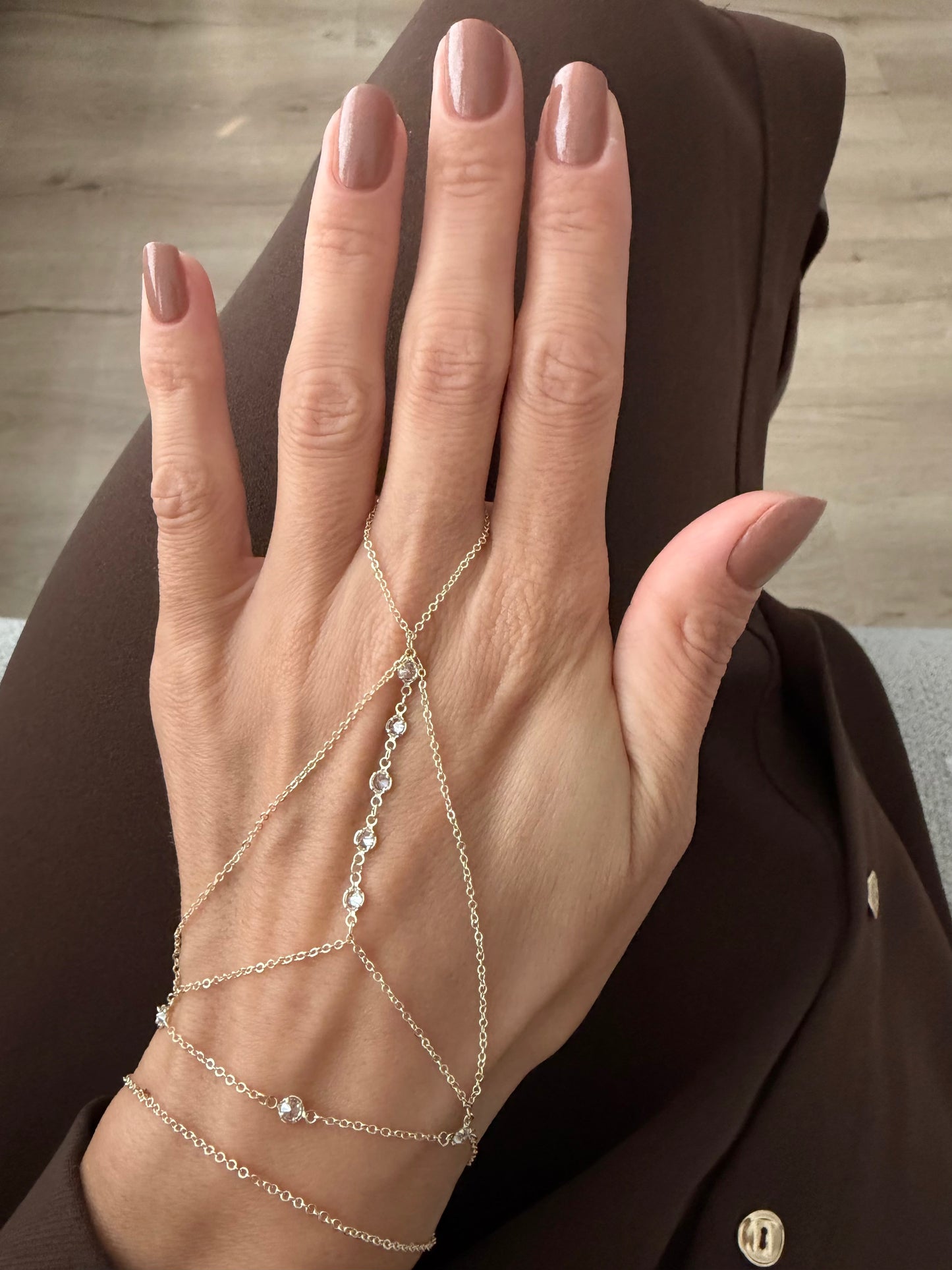 Hand Chain - 35