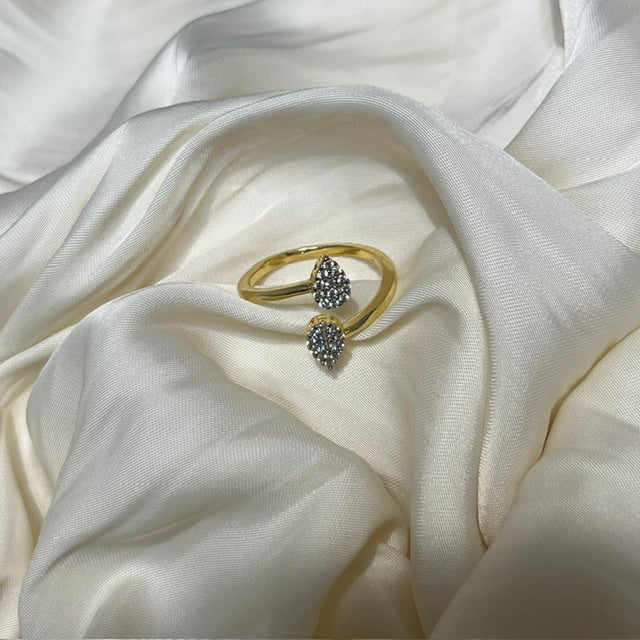 Criss Cross Drops Ring