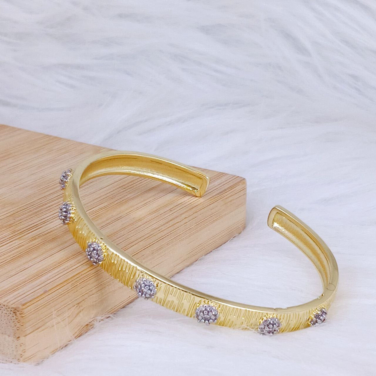 Circles Bangle