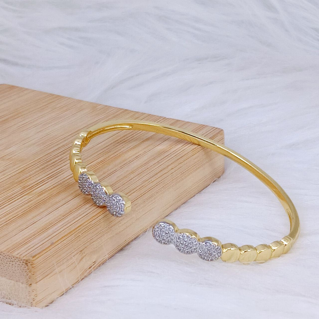 Opened Circles Bangle